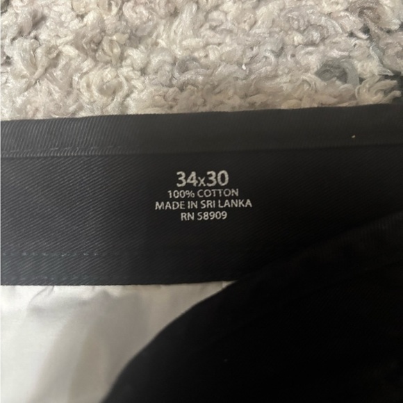 Roundtree & Yorke Black Cargo Pants - Picture 3 of 6